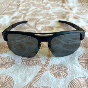 Oakley Prizm. Mercenary sunglasses. Model OO9424F-0688. Never worn. Made in USA.